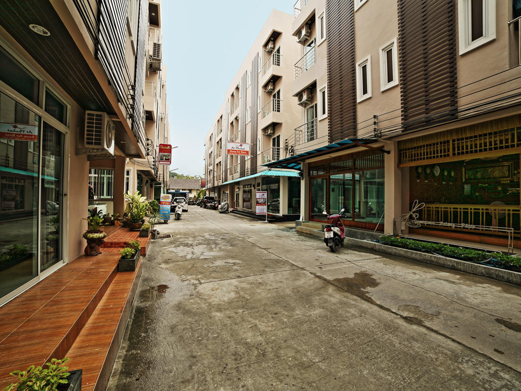 At Phuket Pensionat